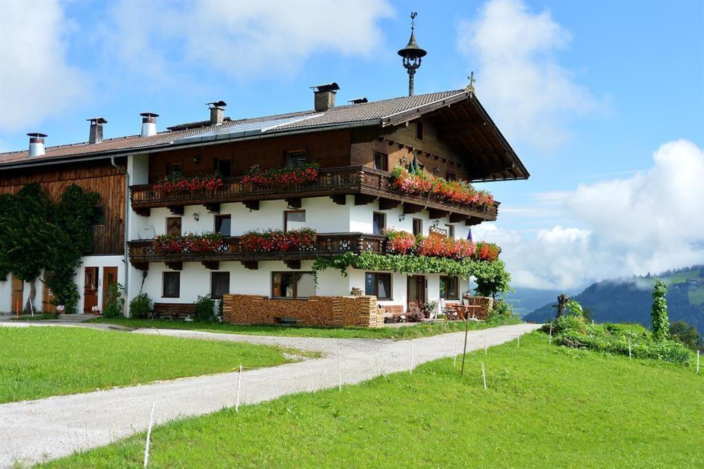 Embacher Marianne - Rotharlhof Hopfgarten im Brixental