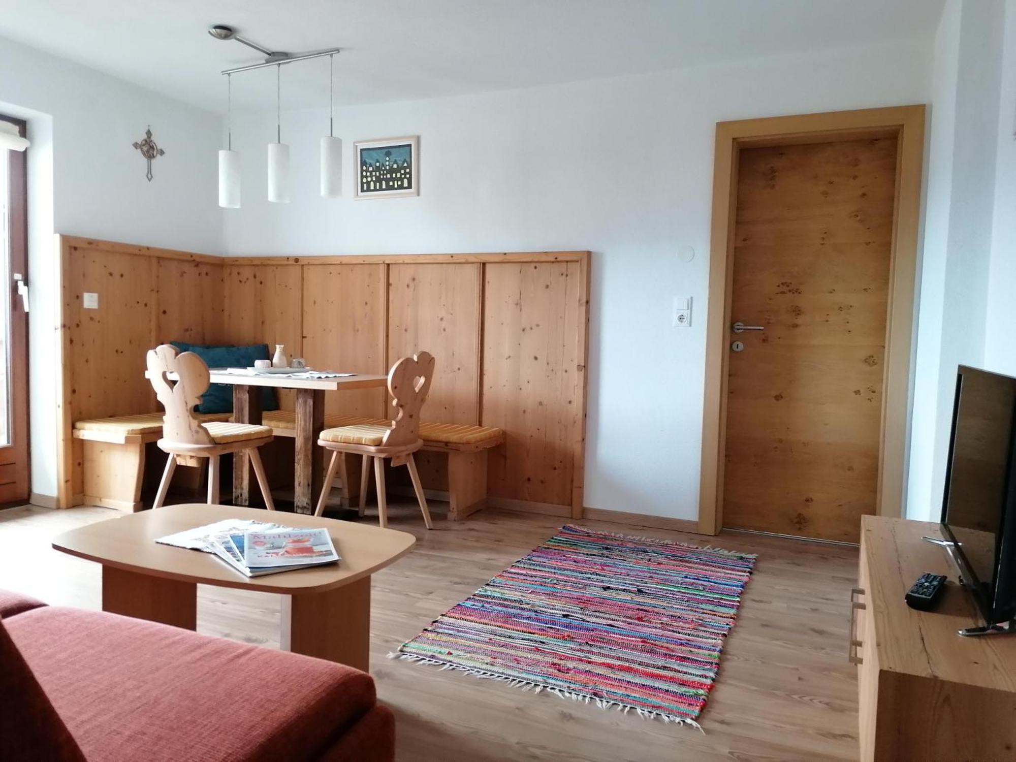 Embacher Marianne - Rotharlhof Apartment